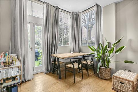 2 bedroom apartment to rent, Upper Richmond Road, Putney, SW15