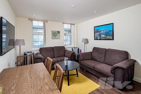 2 bedroom flat for sale, Sussex Gardens, London W2