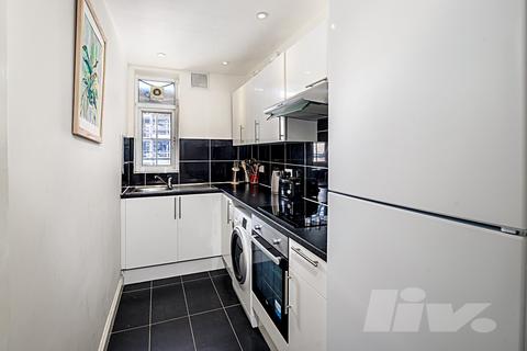 2 bedroom flat for sale, Sussex Gardens, London W2