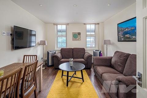 2 bedroom flat for sale, Sussex Gardens, London W2
