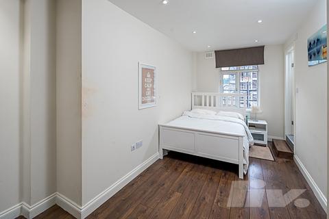 2 bedroom flat for sale, Sussex Gardens, London W2