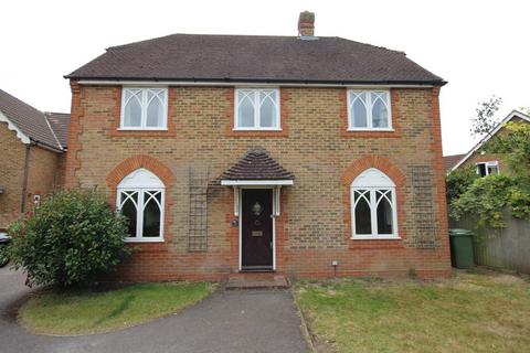 4 bedroom detached house to rent, Saturn Croft, Warfield