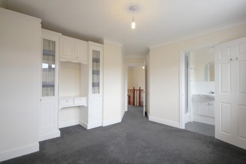 4 bedroom detached house to rent, Saturn Croft, Warfield
