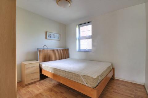 2 bedroom apartment to rent, Armadale Court, Reading RG30