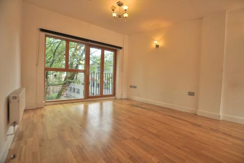 2 bedroom flat to rent, Hackney Road, London E2