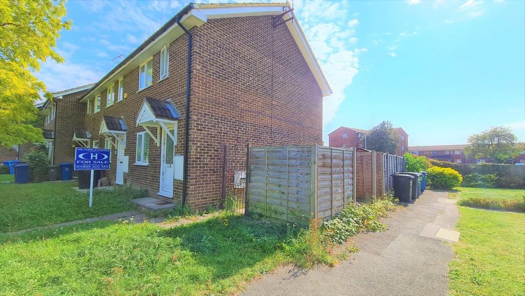Penn Road, Datchet 2 bed end of terrace house £335,000