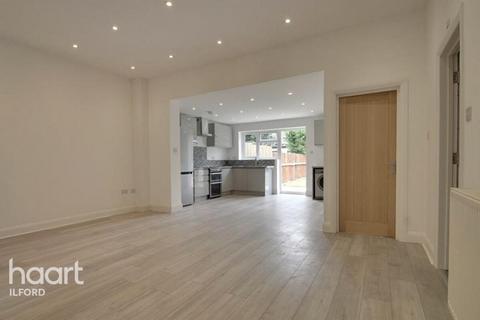 2 bedroom flat to rent, Vernon Road, Ilford