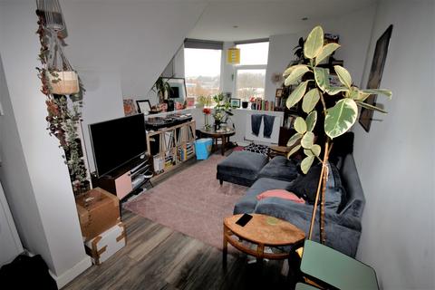 2 bedroom apartment to rent - Kirkstall Road, Leeds, LS4