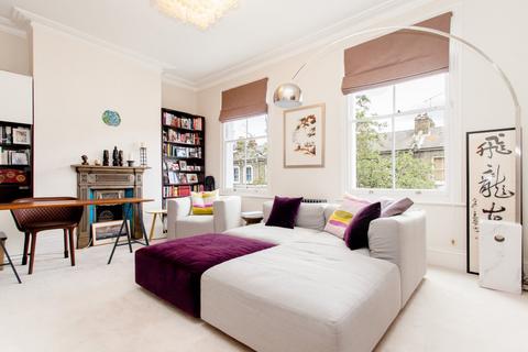 4 bedroom terraced house to rent, Queen Anne Road, London, E9