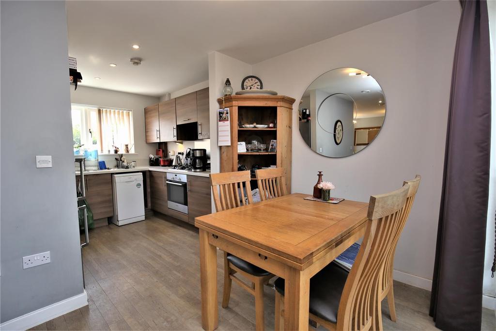 Clock House Rise, Coxheath, Maidstone 3 bed detached house £325,000