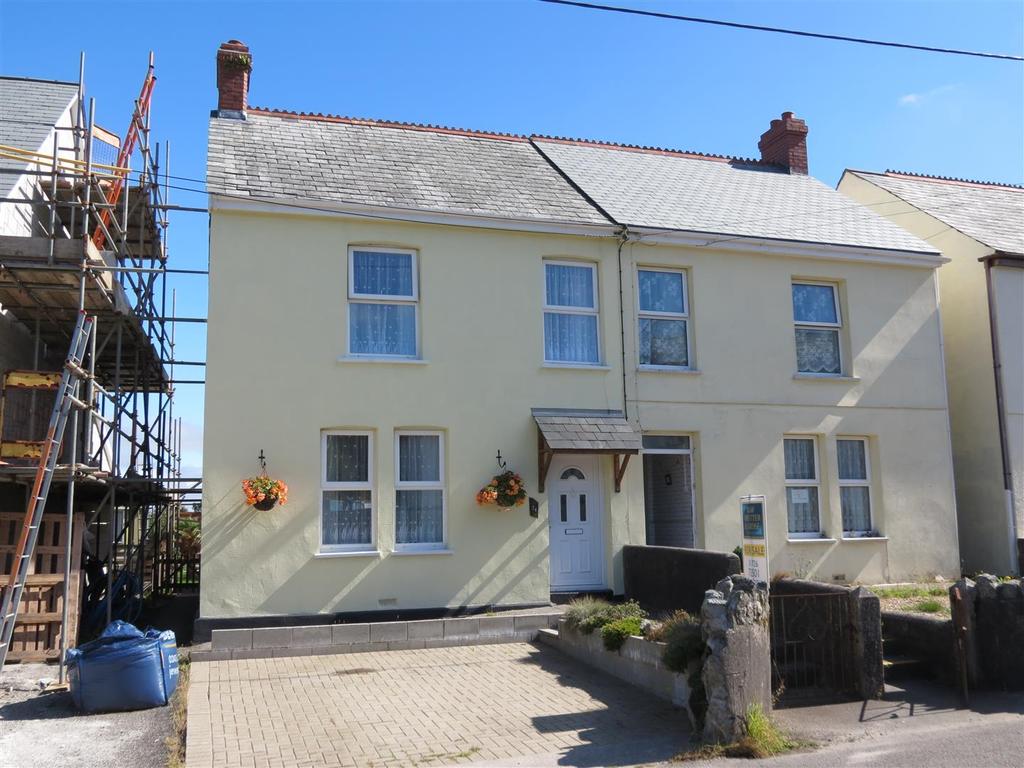 Roche Road, Bugle, St. Austell 3 bed house £195,000