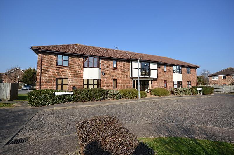 Mallards, Mayland, Chelmsford, Essex... 1 bed apartment £625 pcm (£