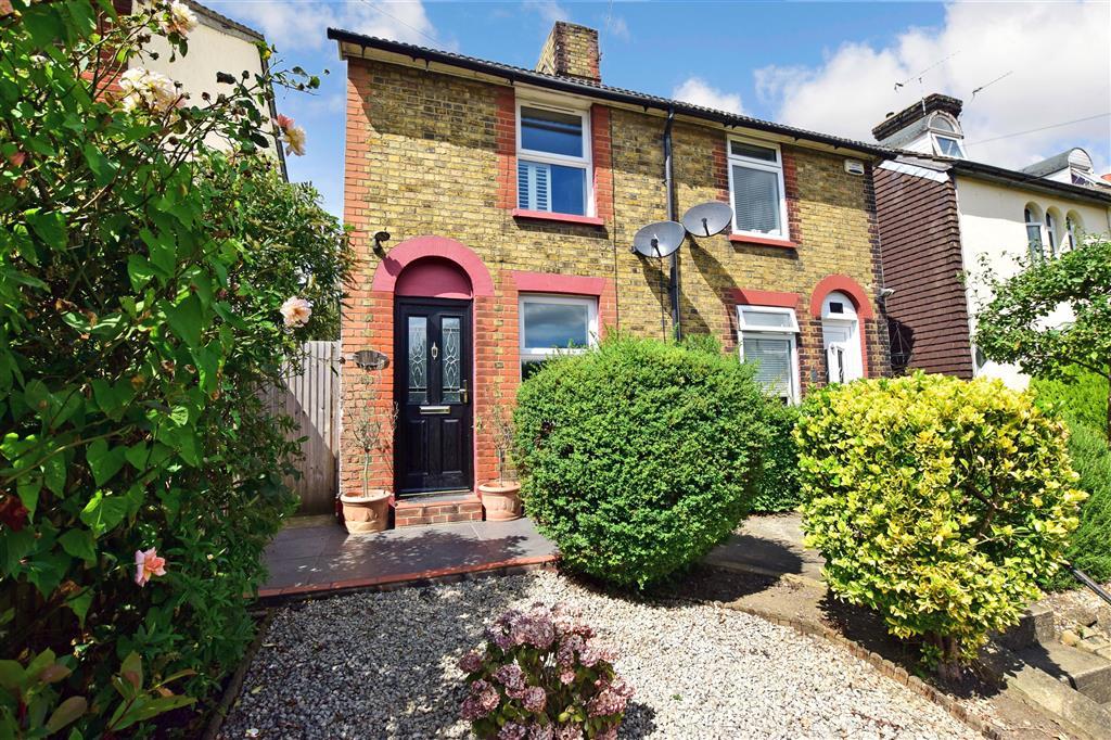 Holborough Road, Snodland, Kent 3 bed semidetached house £270,000