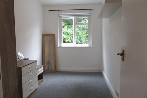 1 bedroom flat to rent, 161 Withington Road, Whalley Range, Manchester. M16 8EE