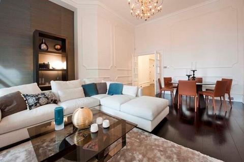 2 bedroom flat to rent, Cadogan Square, Knightsbridge, London