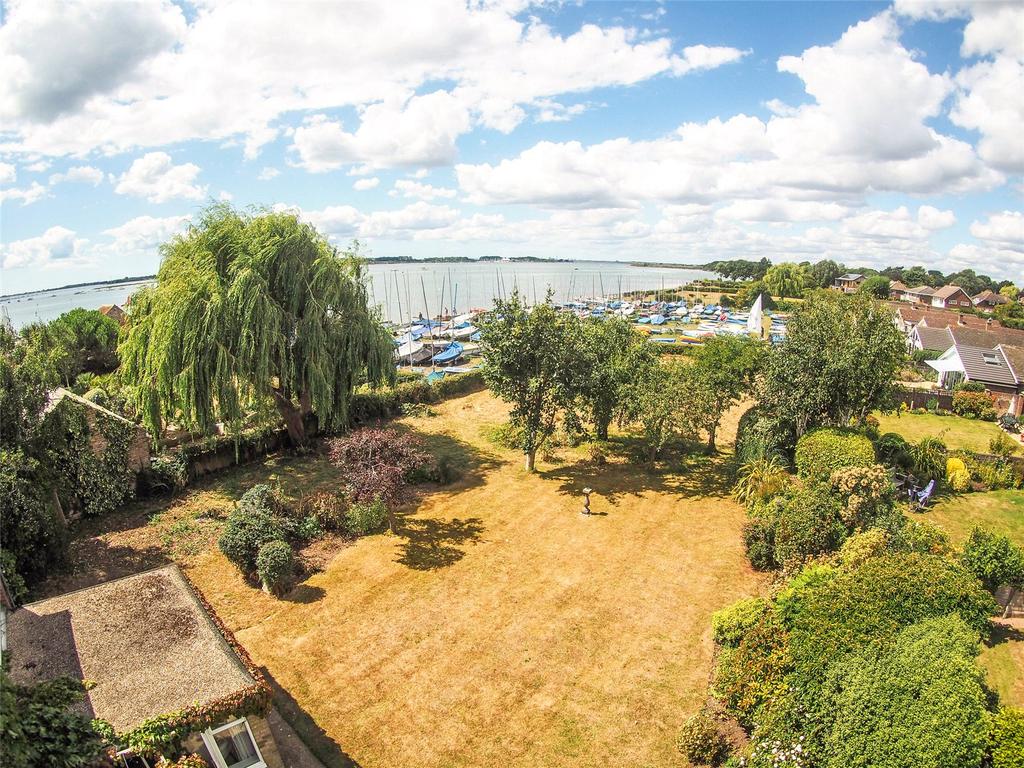 Bath Road, Emsworth, Hampshire, PO10 4 bed detached house £1,495,000