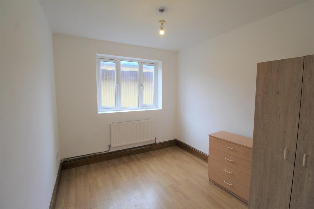 Connect House, Willow Lane, Mitcham, CR4 1 bed flat to rent - £850 pcm