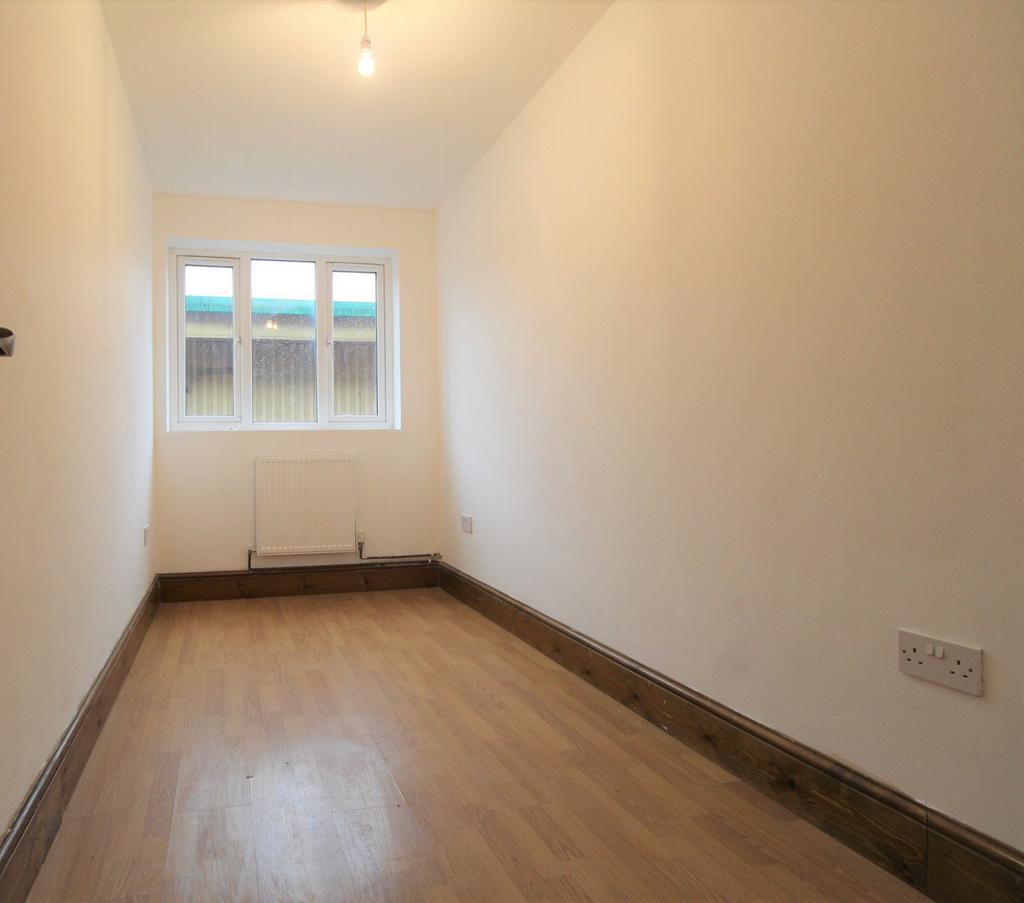 Connect House, Willow Lane, Mitcham, CR4 1 bed flat to rent - £850 pcm