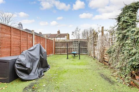 3 bedroom terraced house for sale, Railway Street, Romford, Essex