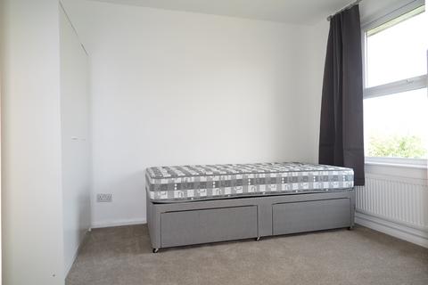 undefined, Arthur Close, Farnham, Surrey, GU9