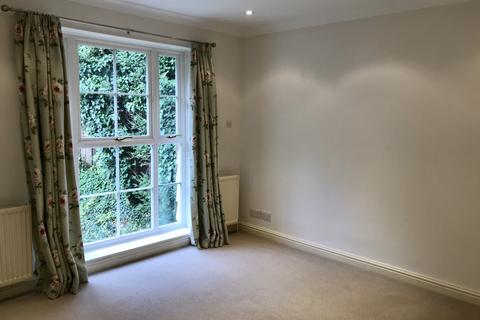 High Path Blackheath Lane, Blackheath, Guildford, GU4 8QU