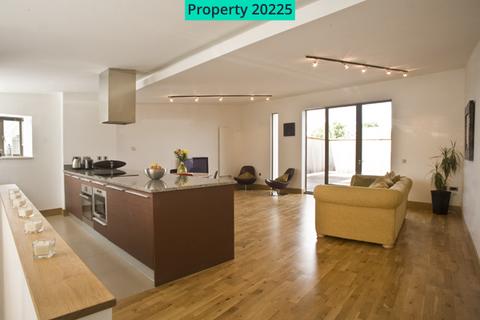 2 bedroom apartment to rent, CHRIST'S LANE, CAMBRIDGE, CB1 1NP