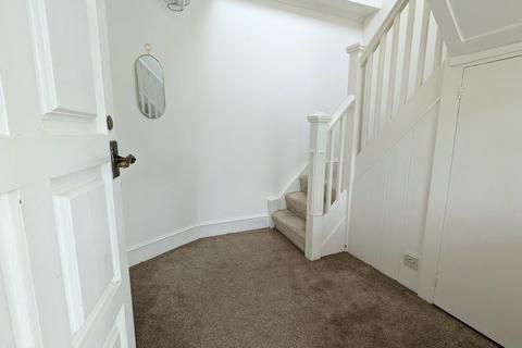 1 bedroom apartment to rent, Truro