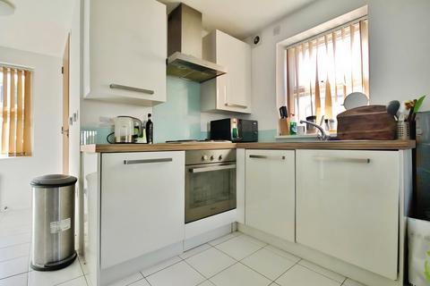 undefined, Bath Road, West Drayton, UB7