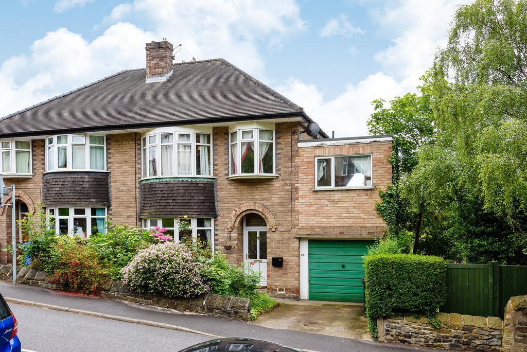 Watt Lane, Crosspool, Sheffield 4 bed semidetached house £350,000