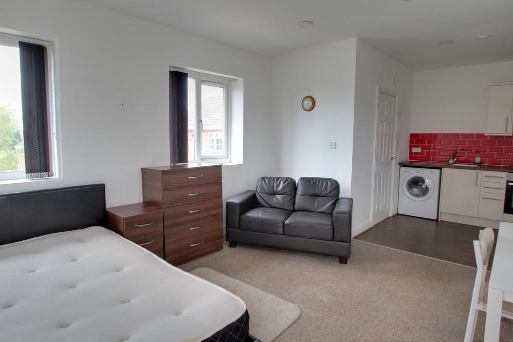 Gladstone Avenue, Loughborough Studio £700 pcm (£162 pw)