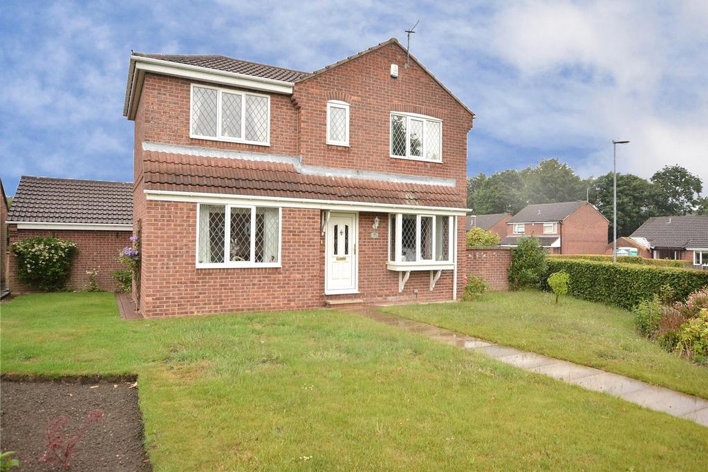 Plane Tree Avenue, Leeds, West Yorkshire 3 bed detached house £349,950