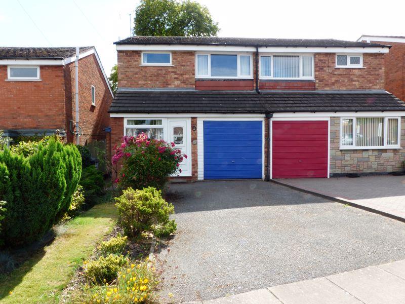 Goodison Gardens, Birmingham 3 bed semidetached house £225,000