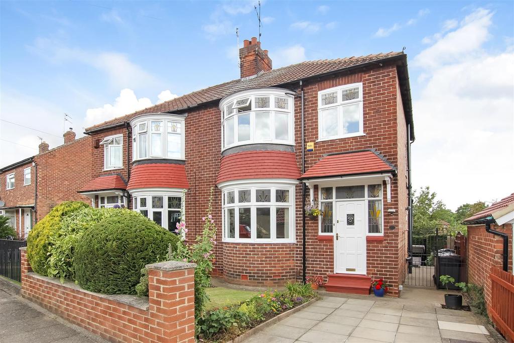 Staindrop Crescent, Darlington 3 bed semidetached house £195,000