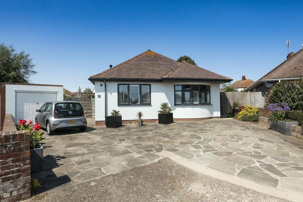 Harmsworth Gardens, Broadstairs 4 bed house £575,000