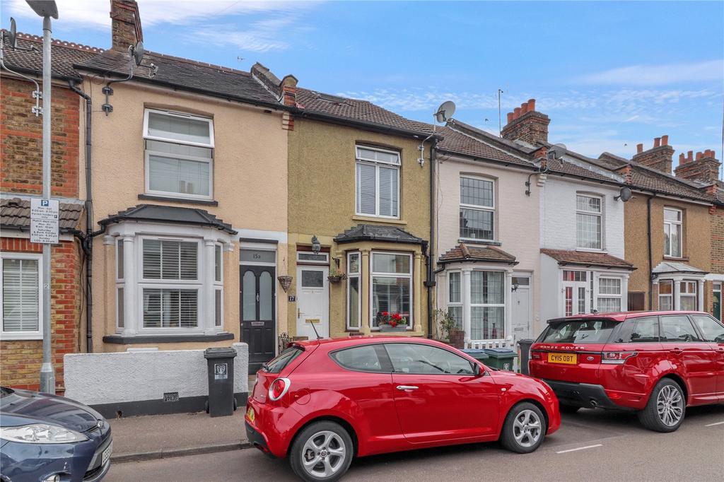 Cannon Road, Watford, Hertfordshire, WD18 3 bed terraced house £465,000