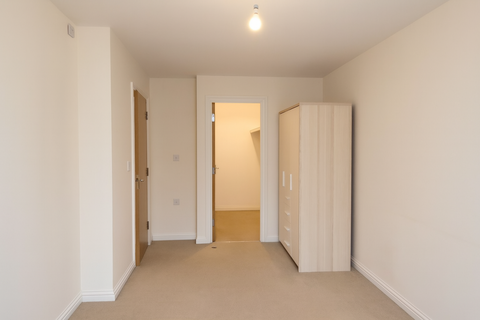 2 bedroom flat to rent, 39 Effra Parade, London, London