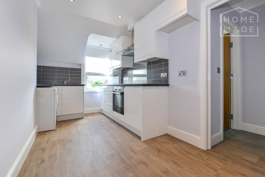 Blenheim Gardens, Willesden Green, NW2 2 bed flat £1,500 pcm (£346 pw)