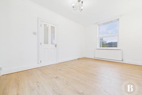 2 bedroom semi-detached house to rent, Woolley Wood Road, Shiregreen, Sheffield, S5