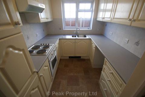 2 bedroom flat to rent, Springfield Drive, Westcliff On Sea SS0