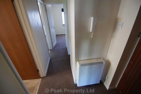 2 bedroom flat to rent, Springfield Drive, Westcliff On Sea SS0