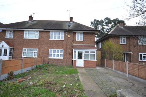 3 bedroom terraced house to rent, Barley Lane, Ilford