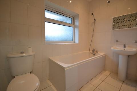3 bedroom terraced house to rent, Barley Lane, Ilford