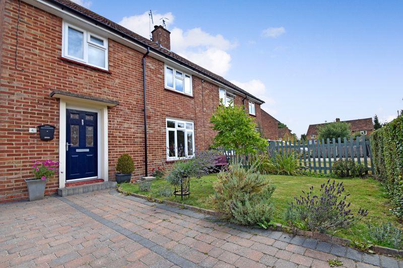 Springfield Road, Edenbridge 3 bed semidetached house £425,000