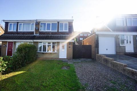 3 bedroom semi-detached house to rent, Pennine Road, Horwich