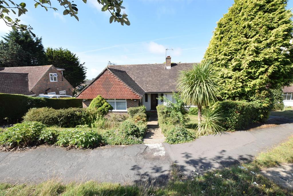 Gresham Way, St. LeonardsOnSea 3 bed detached bungalow £360,000