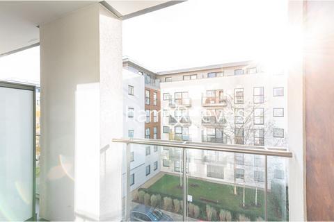 1 bedroom apartment to rent, Pump House Crescent, Brentford TW8