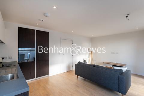 1 bedroom apartment to rent, Pump House Crescent, Brentford TW8