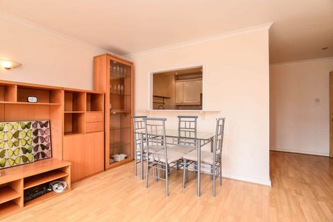 2 bedroom flat to rent, Millennium Drive, Isle Of Dogs, London