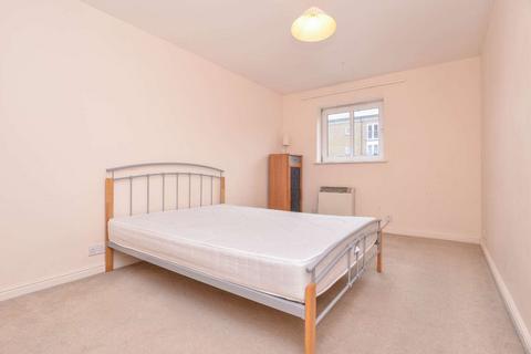 2 bedroom flat to rent, Millennium Drive, Isle Of Dogs, London