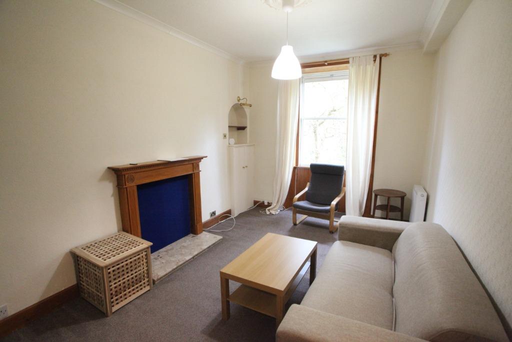 Apartment in Edinburgh - View 3
